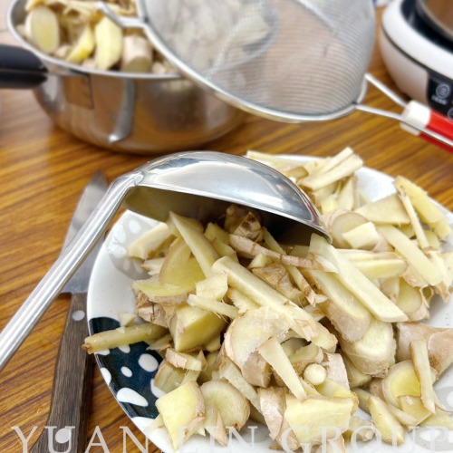 一杯溫暖的薑茶